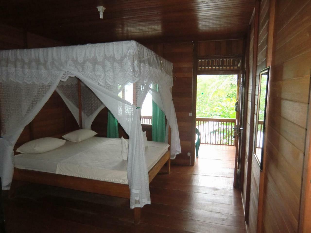 Bunaken Sea Garden Resort Kültér fotó